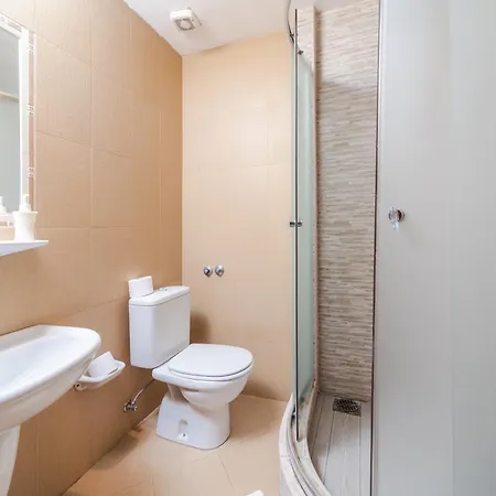 ホテル Mali Porat 3*